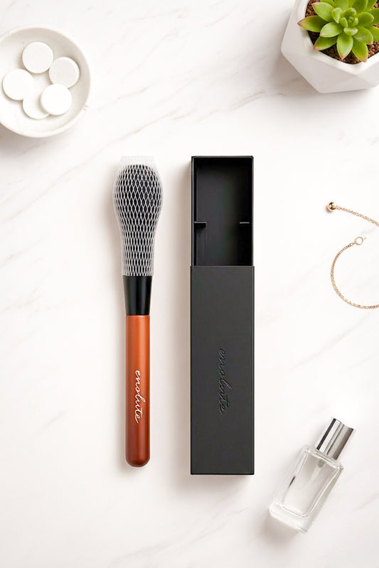 Make up: Professional Tapered Powder Brush – Large